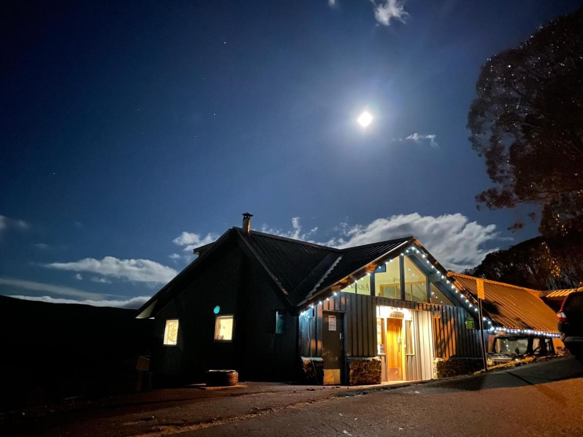 Cooroona Alpine Lodge Falls Creek Esterno foto